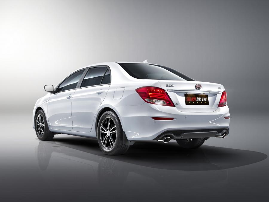  BYD Si Rui 2015 года  (фото 2 из 2)